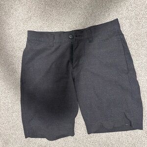 Travis Matthew Grey Plaid Grommet Golf Shorts 30W Like New!